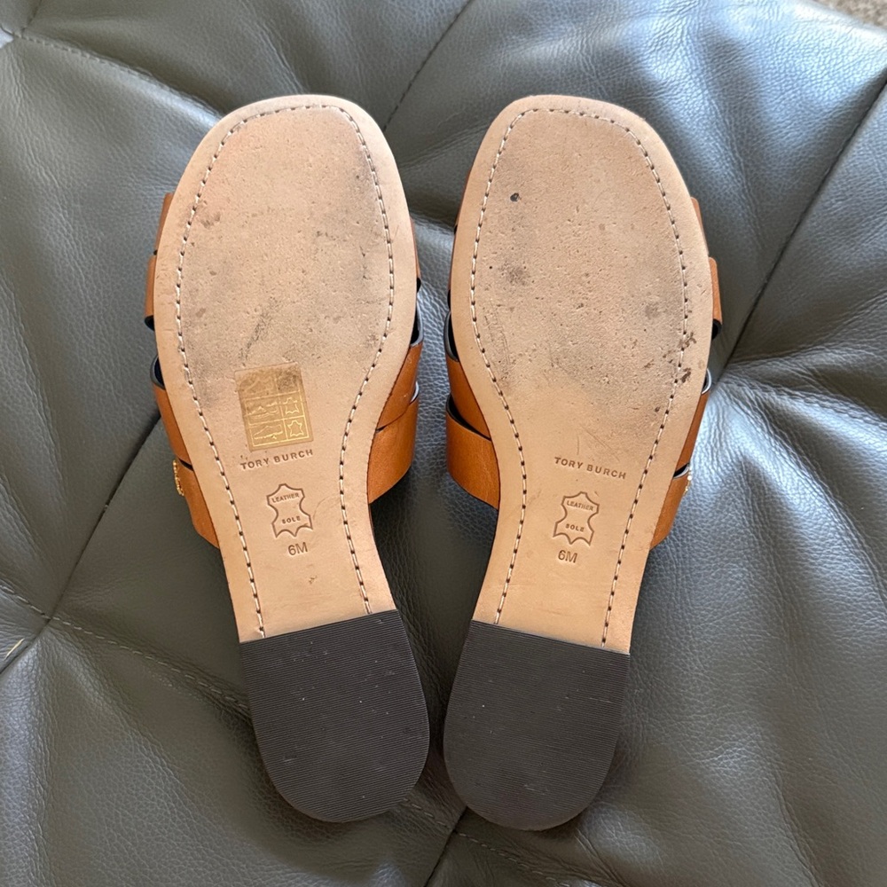Tory Burch Tan City Slide Sandals Size 6 EUC - Picture 7 of 10